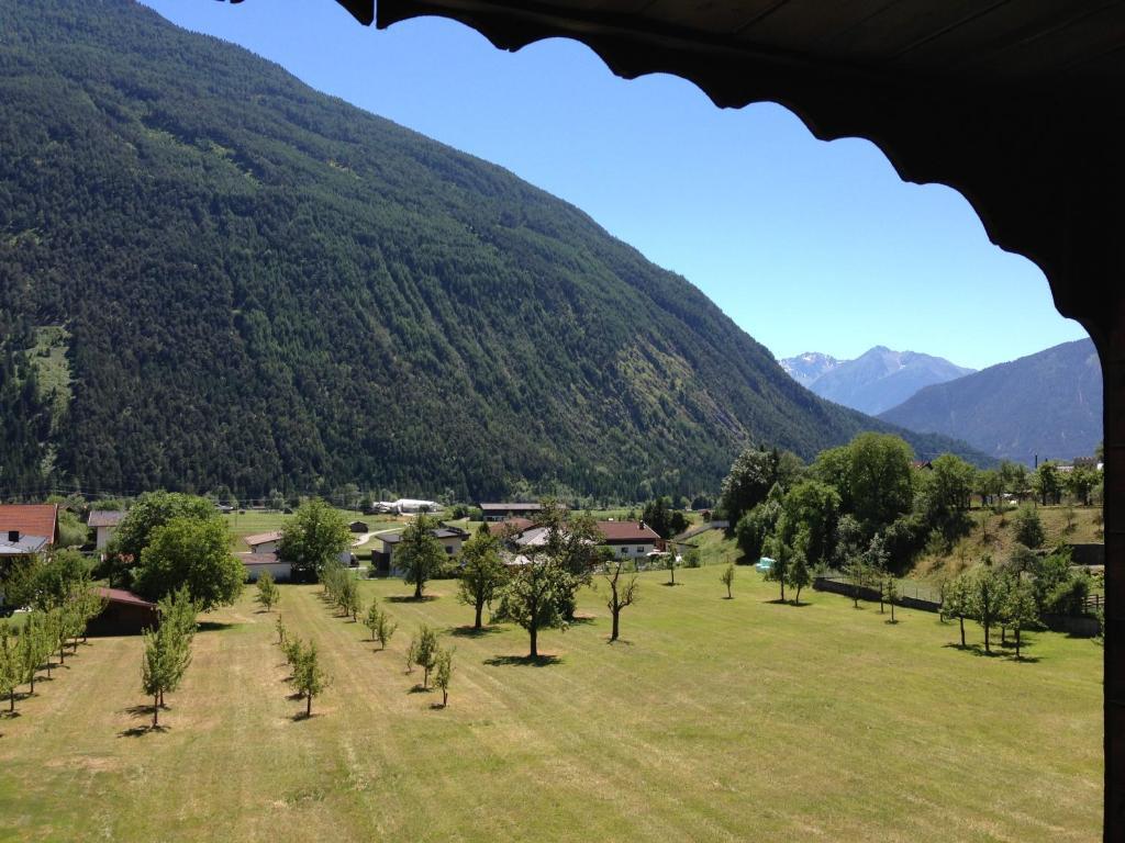 Gasthaus Sonne Тарренц Номер фото