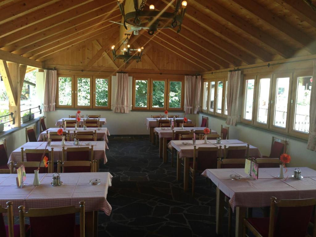 Gasthaus Sonne Тарренц Экстерьер фото