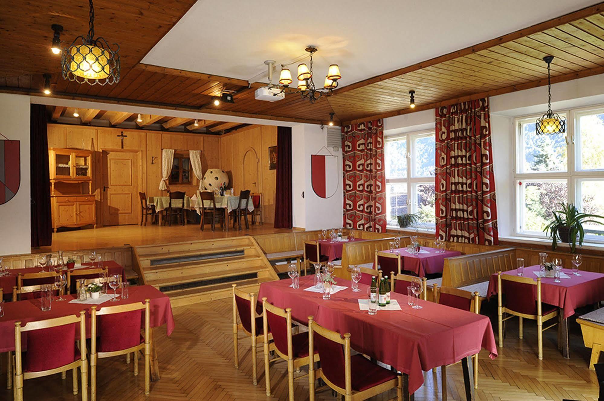 Gasthaus Sonne Тарренц Экстерьер фото
