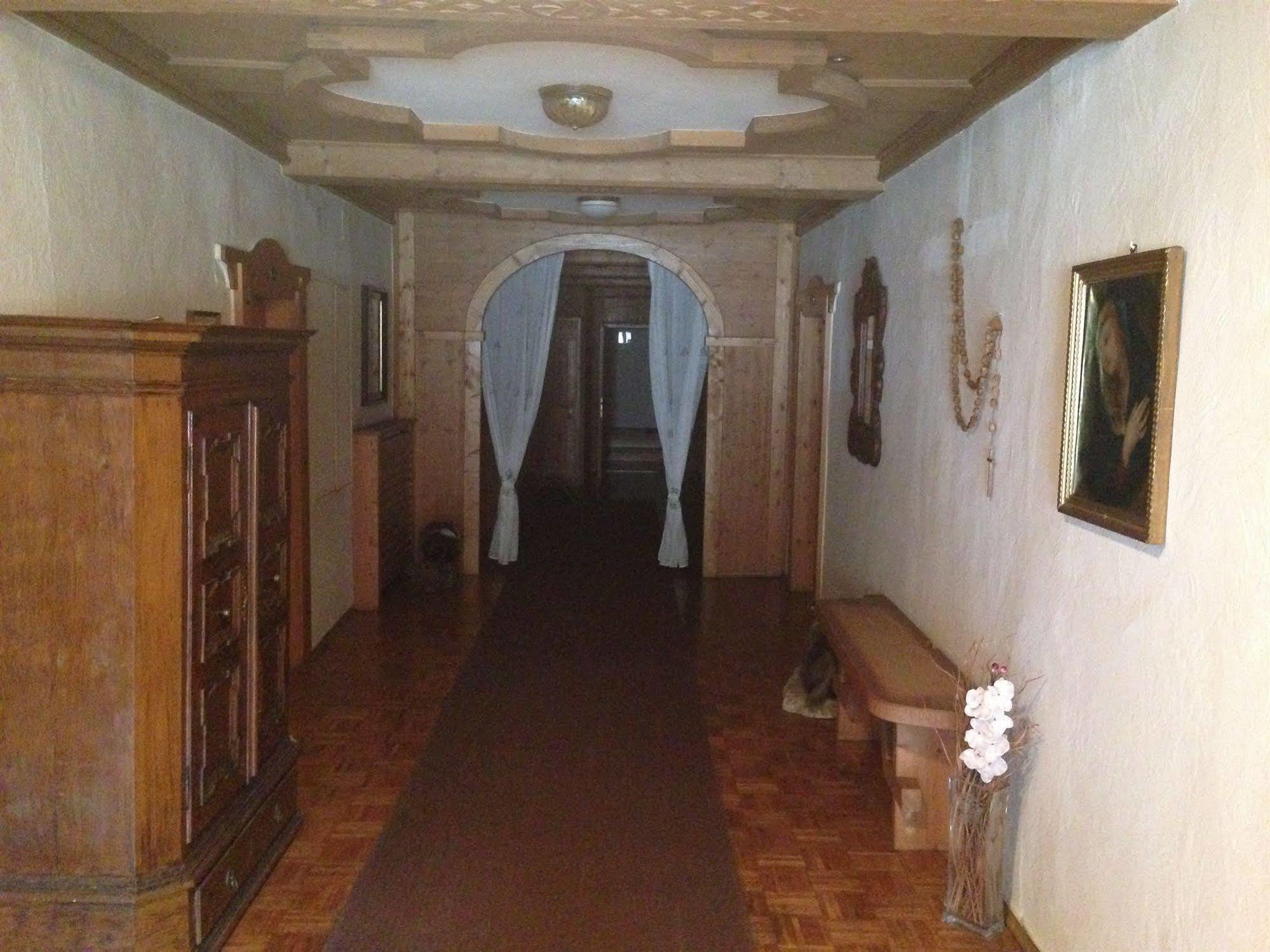 Gasthaus Sonne Тарренц Экстерьер фото